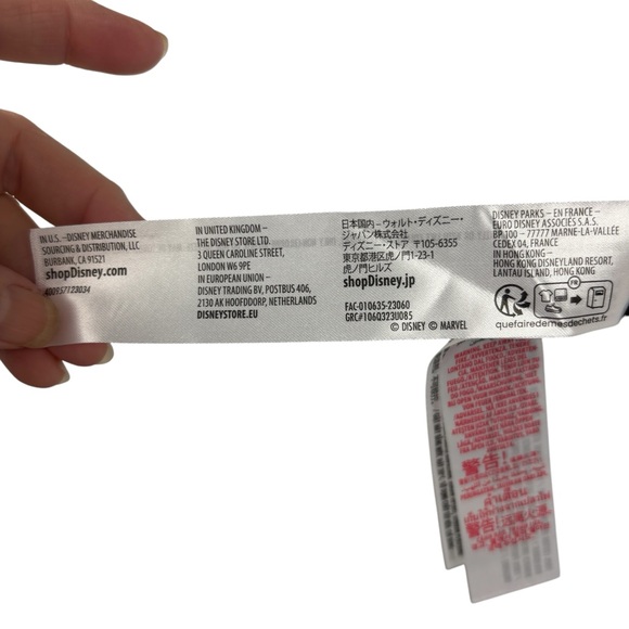 Disney Parks/Marvel Guardians of the Galaxy Graphic T-Shirt, size Large, NWOT - Picture 14 of 14